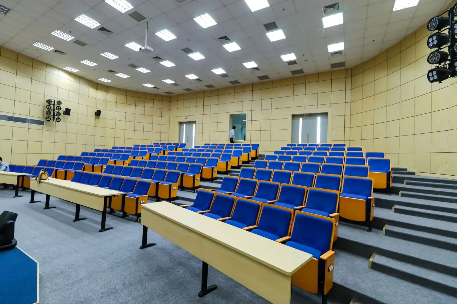融汇宝企业支付产品功能对比：标准版与定制版方案选型