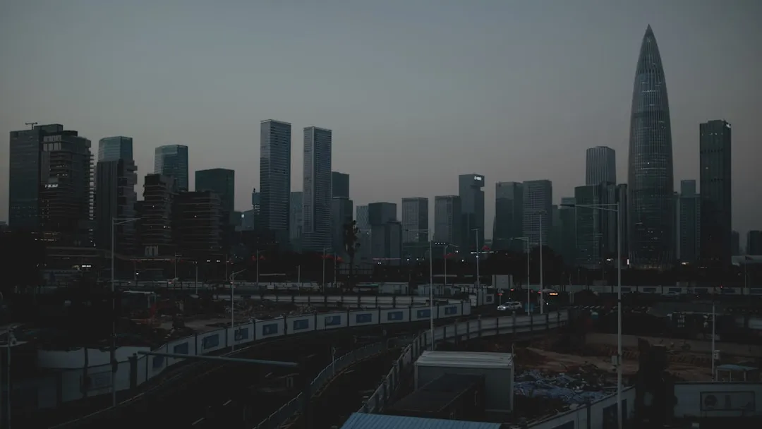 2025年金融服务行业监管新规要点解读与合规路径分析